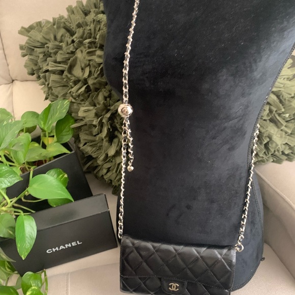 Chanel Flap Wallet - Picture 8 of 13